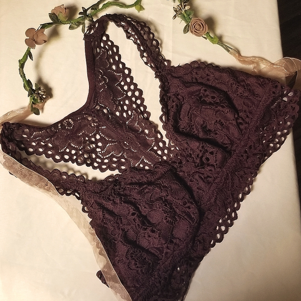Arie laced bralette